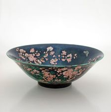 Bowl with flower and bird design, 1850-1899. Creator: Unknown