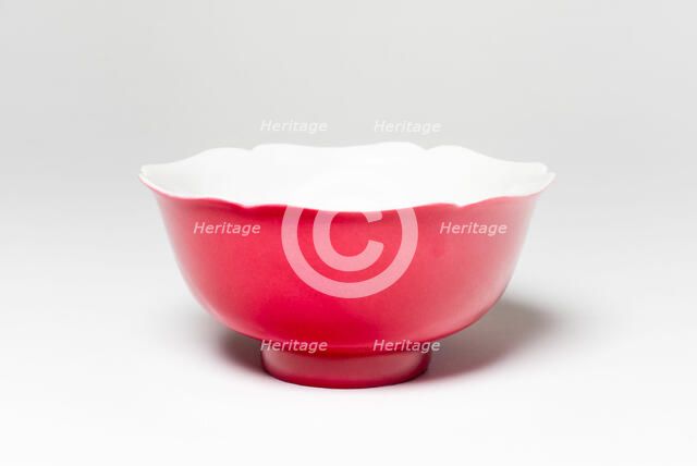 Bowl with Foliate Rim, Qing dynasty (1644-1911), late 18th/19th century. Creator: Unknown.