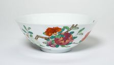 Bowl with Fruiting and Flowering Pomegranate Sprays, Qing dynasty, Qianlong reign (1736-1795). Creator: Unknown