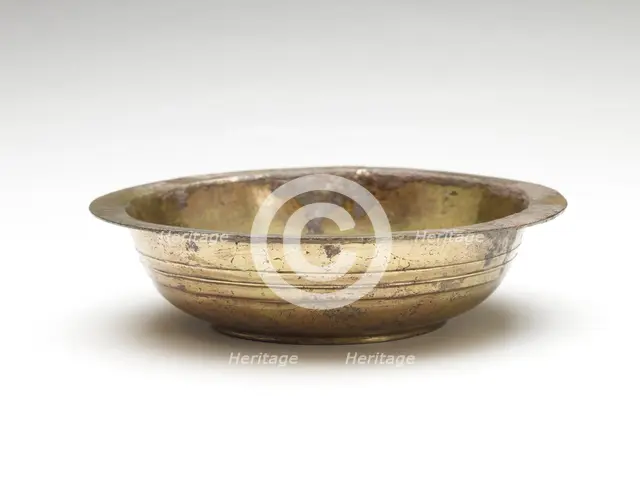 Bowl, Han dynasty, 206 BCE-220 CE. Creator: Unknown.