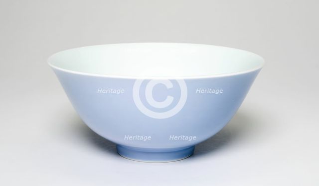 Bowl, Qing dynasty (1644-1911), Yongzheng reign mark and period (1723-1735). Creator: Unknown.