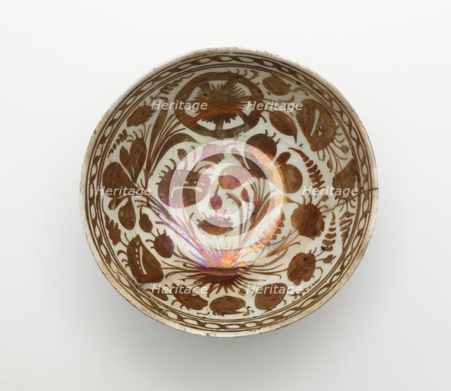 Bowl, Safavid period, 1650-1700. Creator: Unknown.