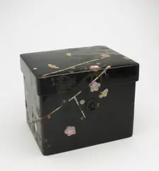 Box with fitted cover, Edo period, 17th century. Creator: Unknown