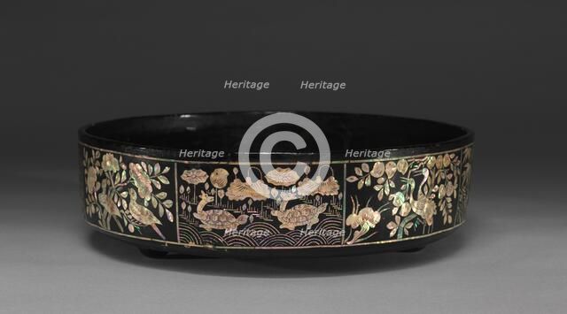 Box with Fish and Animal Design, 1800s. Creator: Unknown.