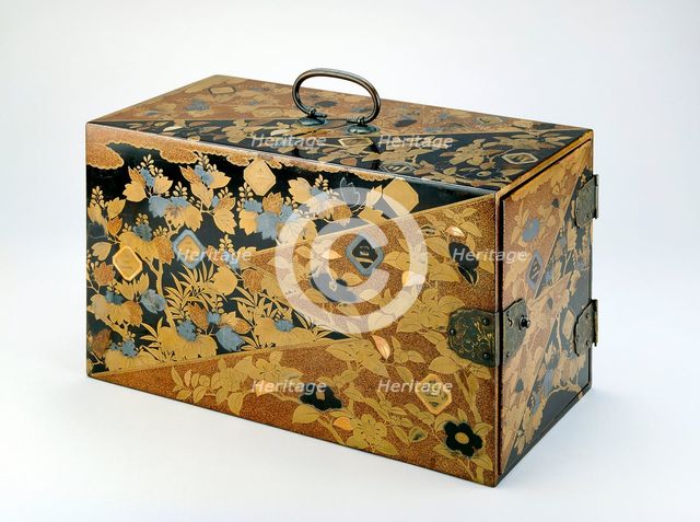 Box with mon crests of the Inaba family, c1600. Artist: Unknown.