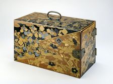 Box with mon crests of the Inaba family, c1600