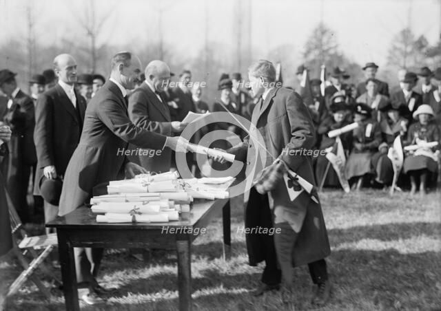 Boy Corn Growers - Walker Lee Dunson; J.R. Cameson; J.J. Polk, 1913. Creator: Harris & Ewing.