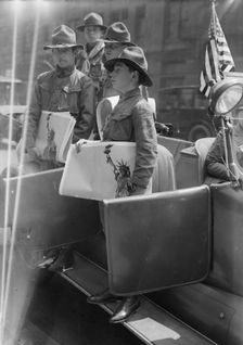Boy Scouts as bond workers, 1917. Creator: Bain News Service