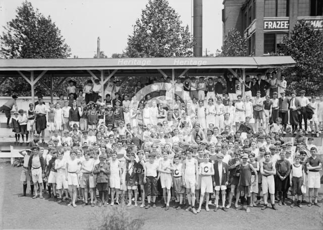 Boy Scouts - Field Sports, 1914. Creator: Harris & Ewing.