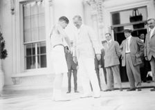 Boy Scouts - Relay Race Starting At White House, Fred Reed Shaking Hands with President Wilson, 1913 Creator: Harris & Ewing