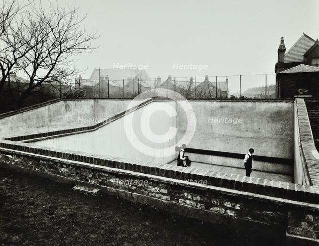 Boys playing in a fives court, Strand School, London, 1914. Artist: Unknown.
