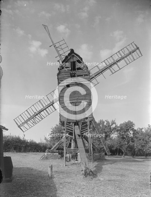 Bozeat Windmill, Bozeat, Wellingborough, Northamptonshire, 1947. Creator: George Bernard Mason.