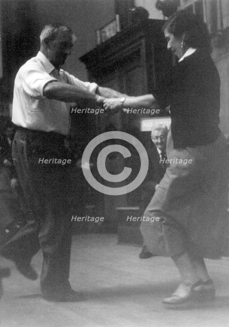 Bob Roberts and Phoebe Smith dancing, Cecil Sharp House, London, c1950s. Artist: Eddis Thomas