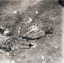 Bodies of dead soldiers, c1914-c1918