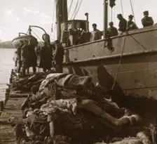 Bodies of typhus victims, Corfu, Greece, c1915