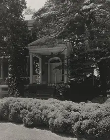 Bolling House, 224 S. Sycamore St., Petersburg, Dinwiddie County, Virginia, 1933. Creator: Frances Benjamin Johnston
