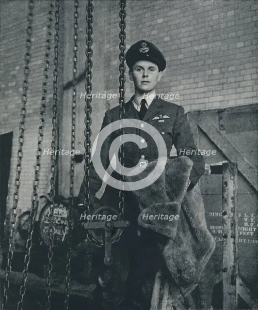 'Bomber Captain', 1941. Artist: Cecil Beaton.