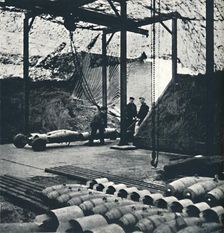 Bombing up 1941. Artist: Cecil Beaton