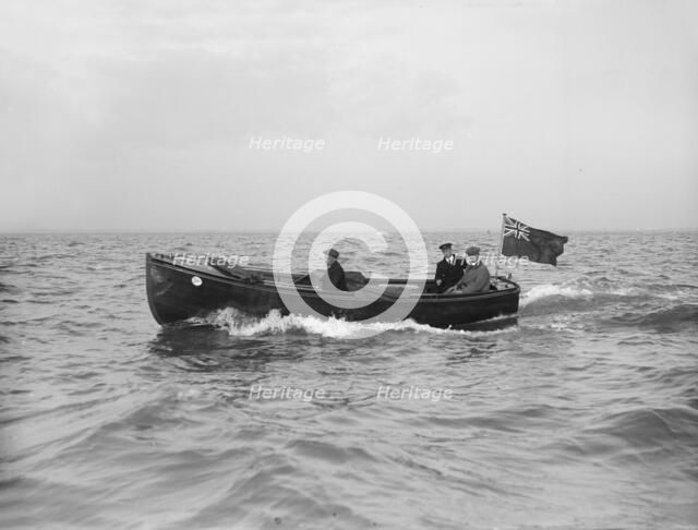 Bona's motor launch under way, 1912. Creator: Kirk & Sons of Cowes.