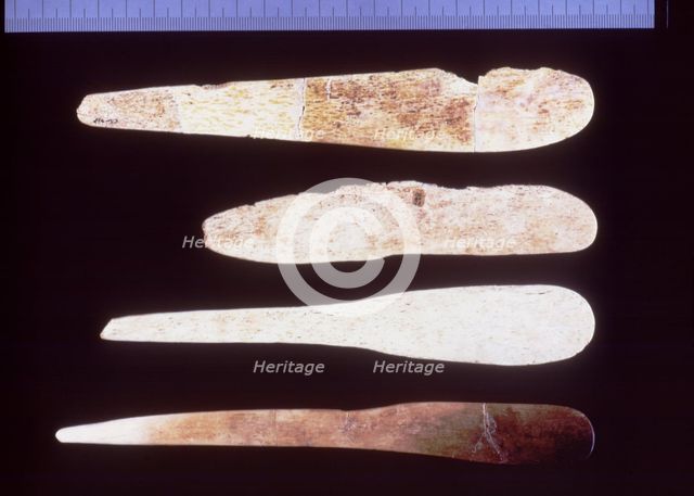 Bone spatulas from the Cova de la Sarsa (Bocairent, Valencia). Manufactured by abrasion technique…