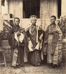 Bonzes de la Pagoda Chinoise (Cholen), Saïgon, Cochinchine, 1866. Creator: Emile Gsell
