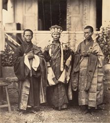 Bonzes de la Pagoda Chinoise (Cholen), Saïgon, Cochinchine, 1866. Creator: Emile Gsell