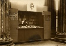 Book trade in Leningrad near the Kazan Cathedral, 1920-1929. Creator: Unknown