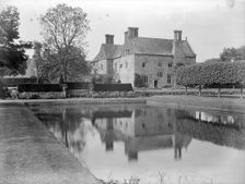 Batemans, Burwash, East Sussex, 1915. Artist: Nathaniel Lloyd