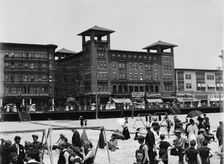 Bathing beach, Atlantic City, N.J., between 1900 and 1910. Creator: Unknown