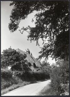 Bay Tree Cottage, Church Lane, Great Comberton, Wychavon, Worcestershire, 1925-1939. Creator: J Dixon Scott