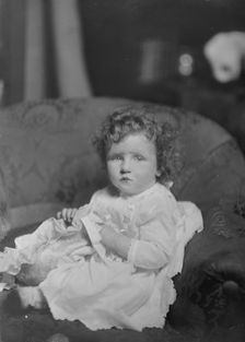 Baby of Mrs. Barnsdoff, portrait photograph, 1918 Nov. 23. Creator: Arnold Genthe