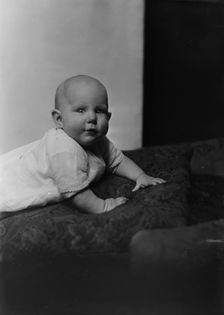 Baby of Mrs. Hager, portrait photograph, 1919 Oct. 9. Creator: Arnold Genthe