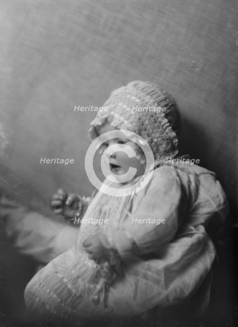 Baby of Mrs. Theodore Hohn, portrait photograph, 1917 Dec. 2. Creator: Arnold Genthe.