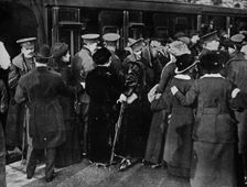 Back to the trenches from Victoria Station, London 1915