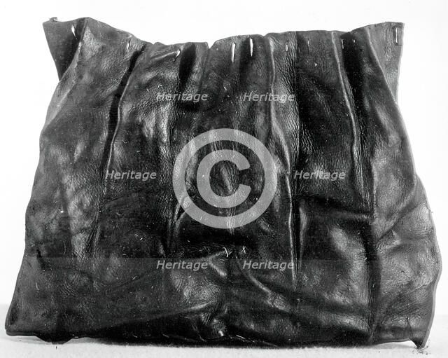 Bag, England, 16th century. Creator: Unknown.