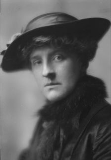 Bailey, Miss, portrait photograph, 1915 Feb. 17. Creator: Arnold Genthe