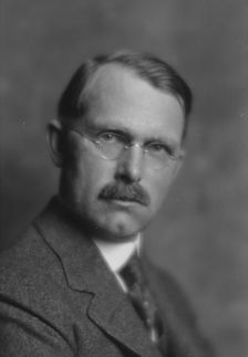 Baker, Ray Stannard, Mr., portrait photograph, 1914 Nov. 23. Creator: Arnold Genthe