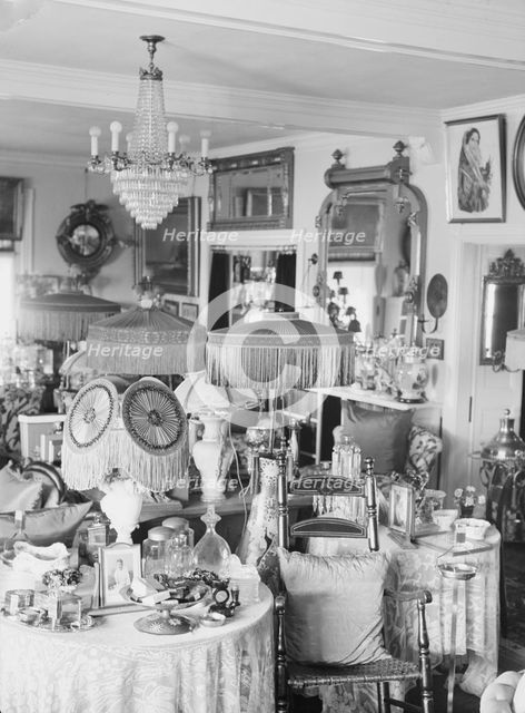 Baldrige, J.M., interior of residence, 1931 July 25. Creator: Arnold Genthe.