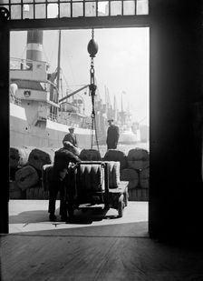 Bales being prepared for loading in London docks, c1945-c1965. Artist: SW Rawlings