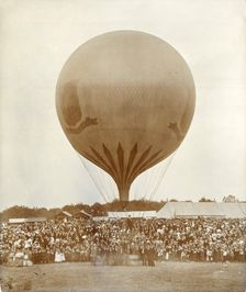Balloon Ascent, Pimlico Recreation Ground, Ilkeston, Derbyshire, c1907 Creator: Unknown