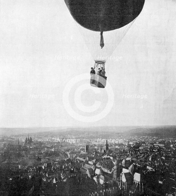 Balloon of the Aero Club, 18th March 1899. Artist: Unknown