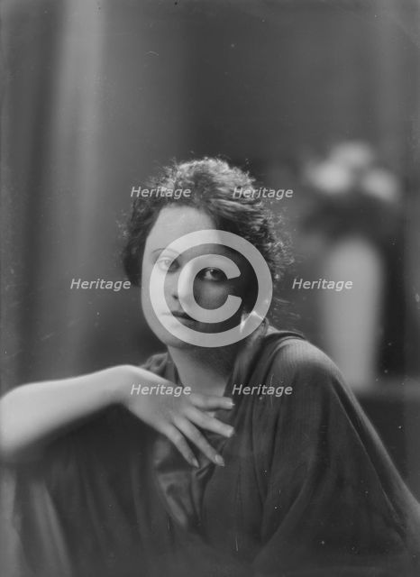 Ballard, G., Miss, portrait photograph, 1917 Sept. 20. Creator: Arnold Genthe.