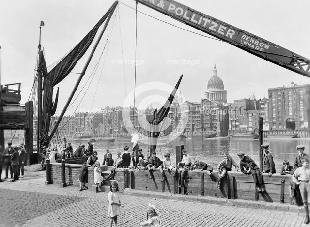 Bankside, west of Southwark Bridge, London, early 1930s. Creator: George Davison Reid.