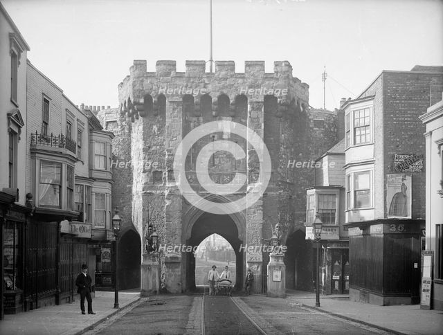 Bargate, Southampton, Hampshire, 1885. Artist: Henry Taunt