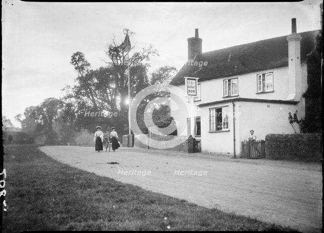 Barley Mow, Tilford Street, Tilford Green, Tilford, Waverley, Surrey, 1909. Creator: Katherine Jean Macfee.