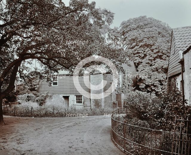 Barn and farmhouse at Homestall Farm, Peckham Rye, London, 1908. Artist: Unknown.