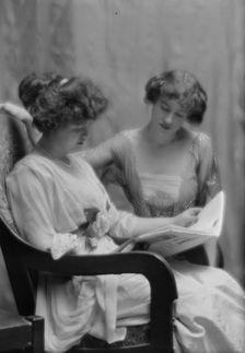 Barnard and Ingalls group, portrait photograph, 1912 May 15. Creator: Arnold Genthe