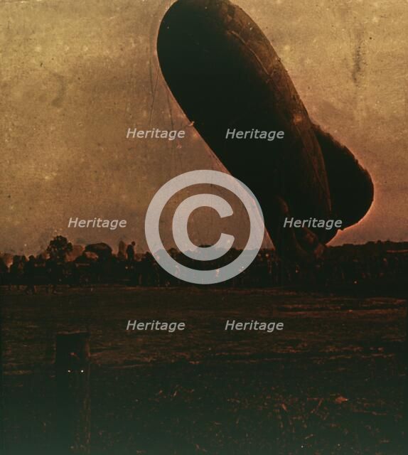 Barrage balloon, c1914-c1918. Artist: Unknown.