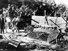 Barricades erected near the Place de la Concorde, Paris, August 1944