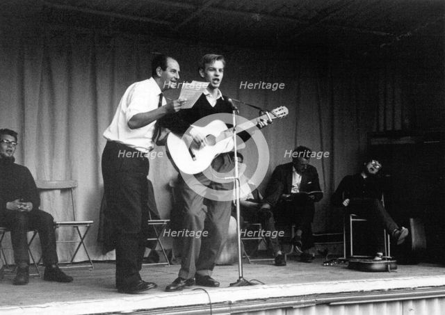 Barry Bettie and Peter Kennedy, Parliament Hill Fields, London, late 1950s-early 1960s. Artist: Eddis Thomas